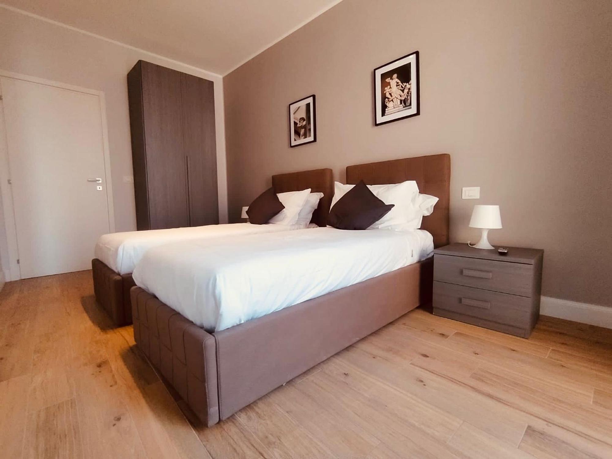 Hh Hermoso Housing Asti Exterior photo